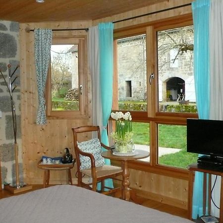 Chez Geppetto Bed & Breakfast Saint-Georges-Nigremont Eksteriør bilde