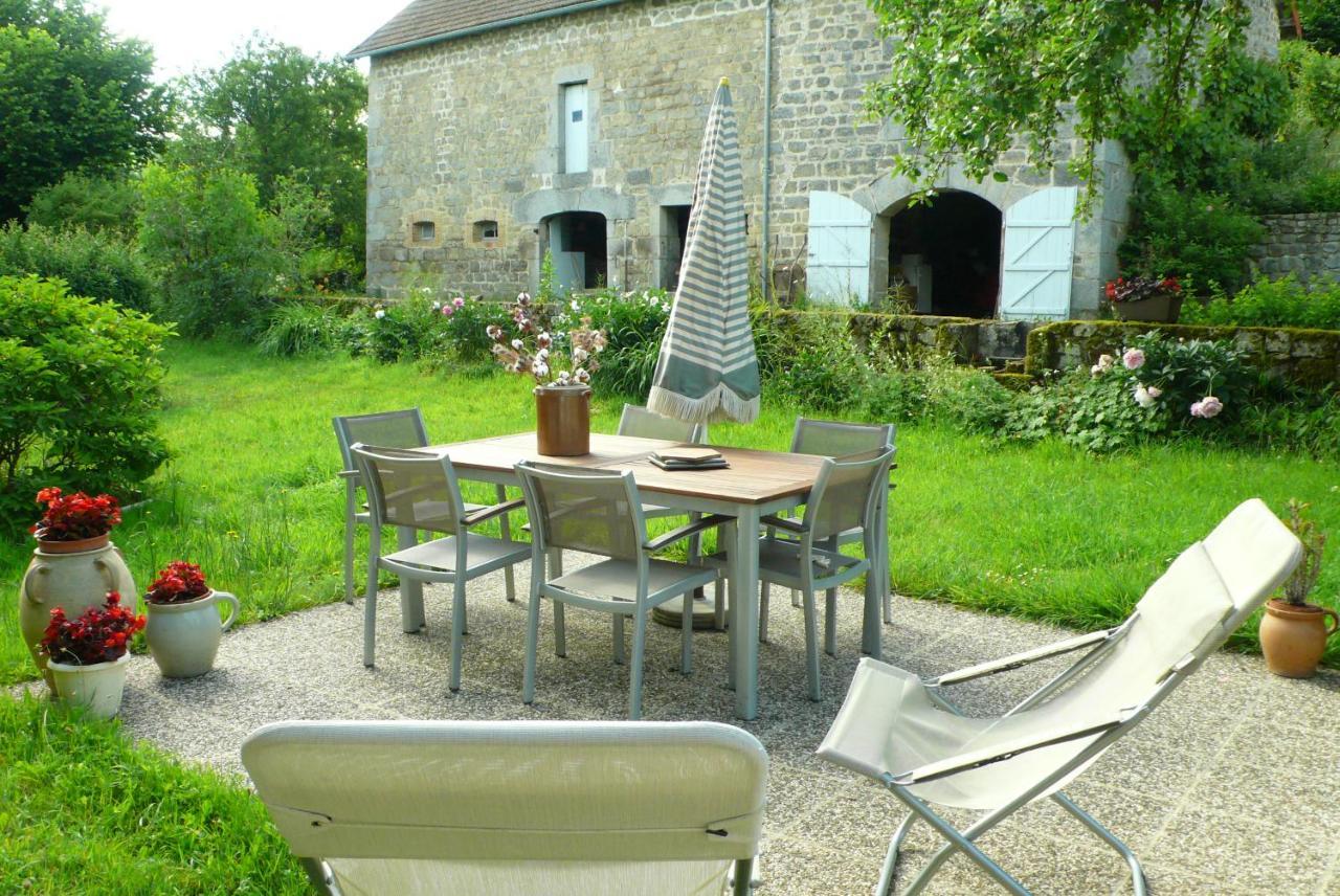 Chez Geppetto Bed & Breakfast Saint-Georges-Nigremont Eksteriør bilde
